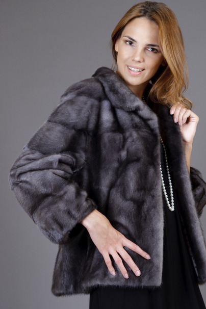 Укороченная шуба из норки BLUE IRIS